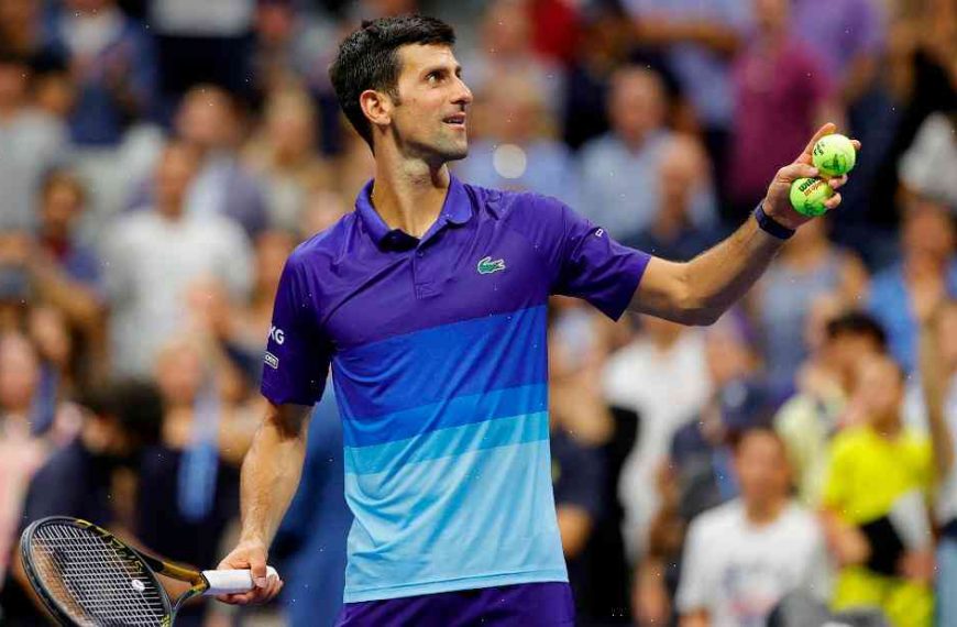 Djokovic ‘distracted’ during Isner defeat